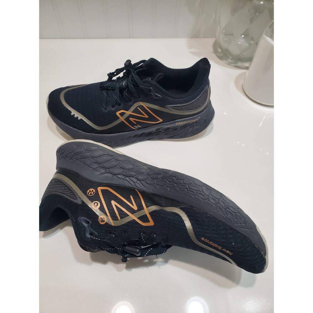 New Balance Fresh Foam Sneakers size 8 - Picture 6 of 7